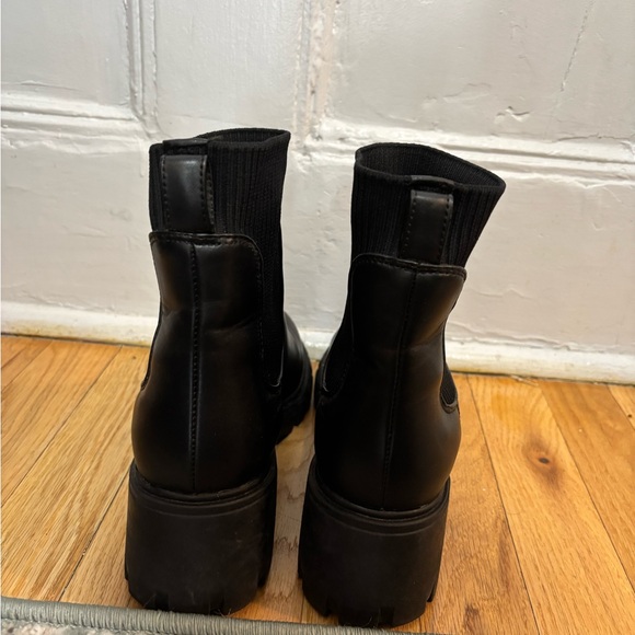 Steve Madden Hayle Booties - Picture 2 of 5